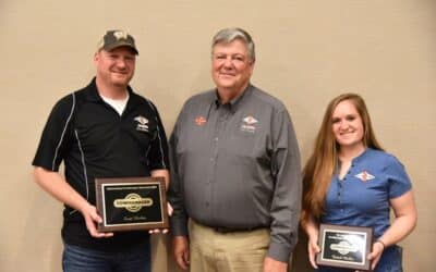 CowManager® presents awards to Select Sires consultants